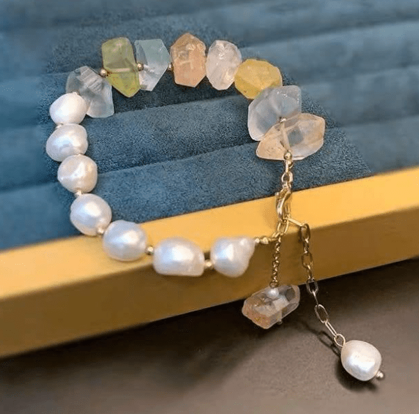 Queen of Gems: Why Pearls are the Perfect Valentine’s Day gift ?
