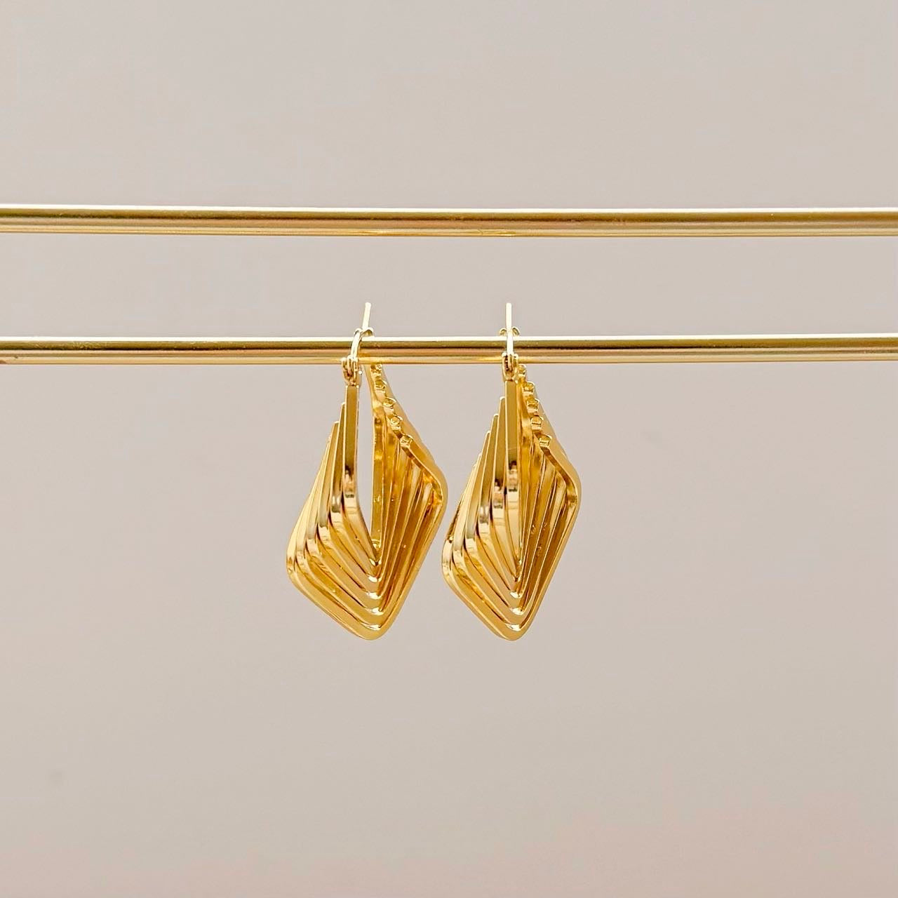 Minimal Titanium Waterproof Hoop Earrings - Chunky Lines Plain - Akuna Pearls