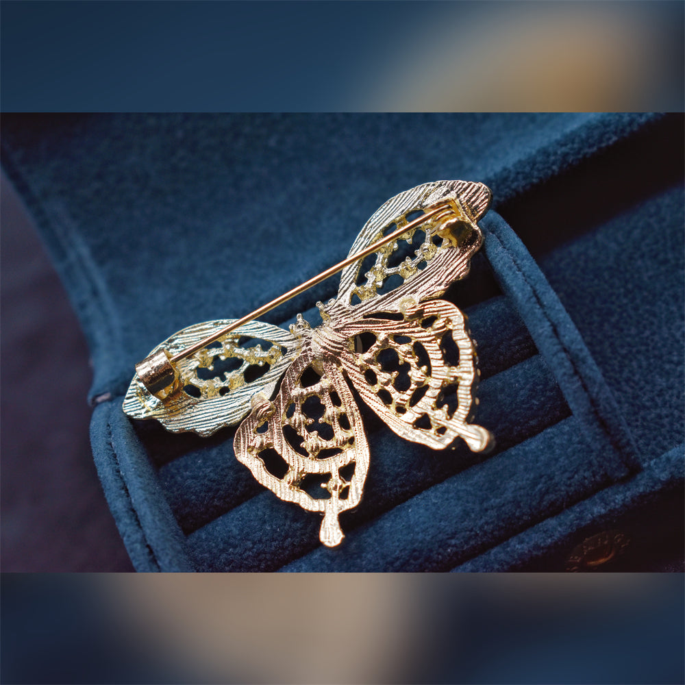 Freshwater Pearl Brooch - Butterfly - Akuna Pearls