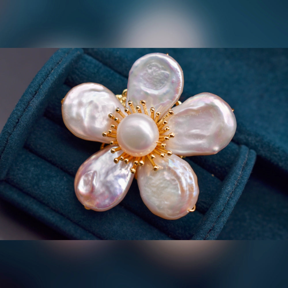 Collector's Freshwater Pearl Brooch - Baroque Pearl Sandwort