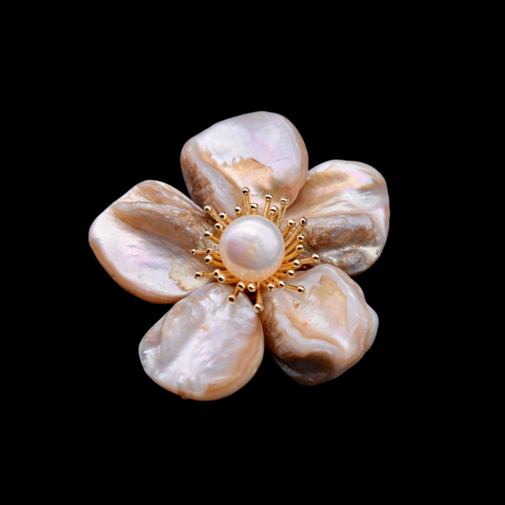 Collector's Freshwater Pearl Brooch - Mother of Pearl Sandwort
