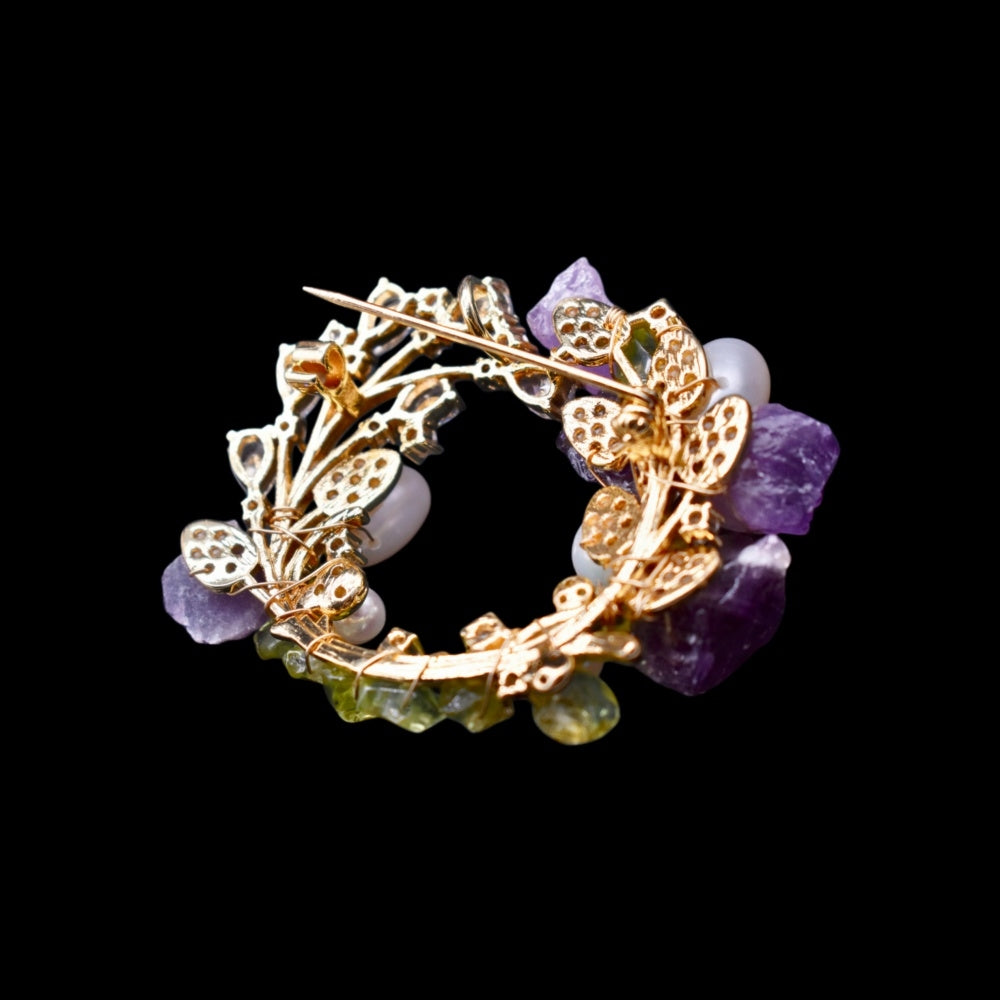 Collector's Freshwater Pearl Brooch - Quartz Wreath