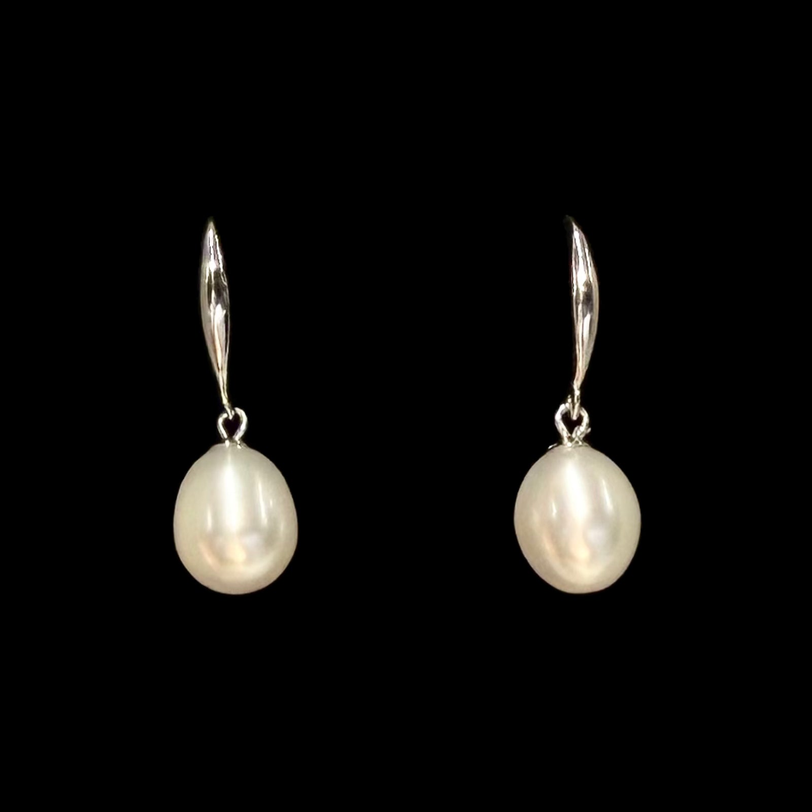 Freshwater Pearl Black Pearl Earrings - Zana