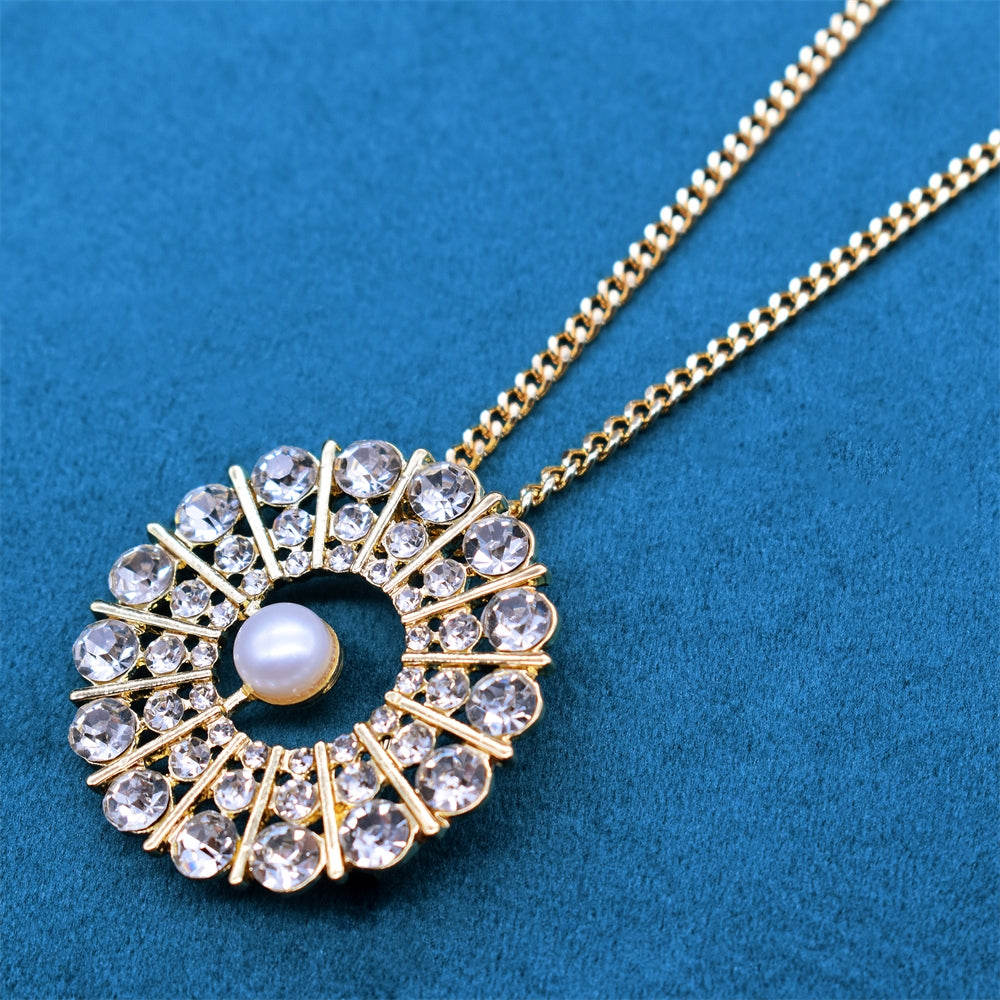 Freshwater Pearl Brooch - Shining Halo - Akuna Pearls