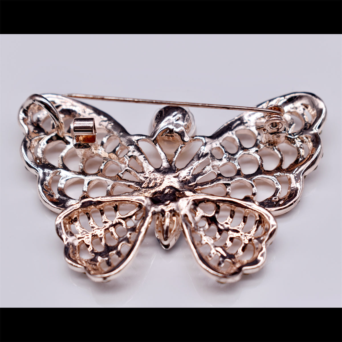 Freshwater Pearl Brooch - Butterfly - Akuna Pearls