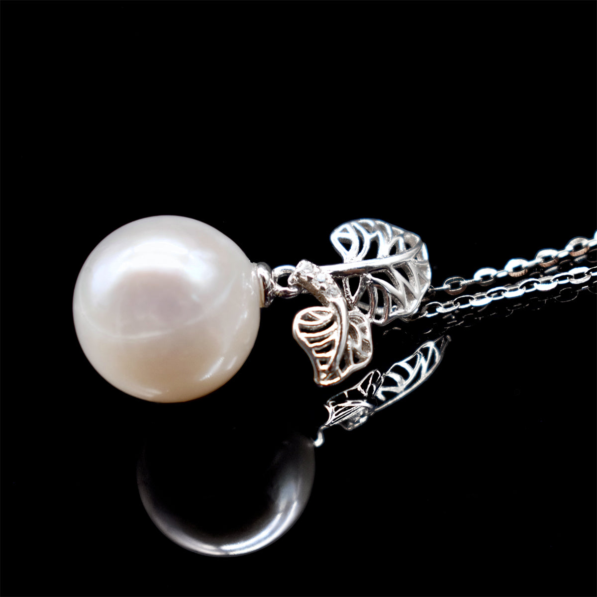 Freshwater Pearl Pendant Necklace - Patia - Akuna Pearls