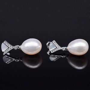 Freshwater Pearl Earrings - Shell - Akuna Pearls