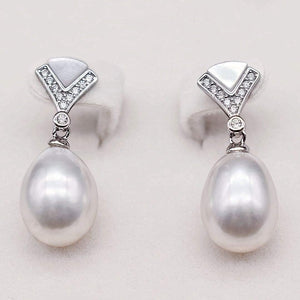 Freshwater Pearl Earrings - Shell - Akuna Pearls