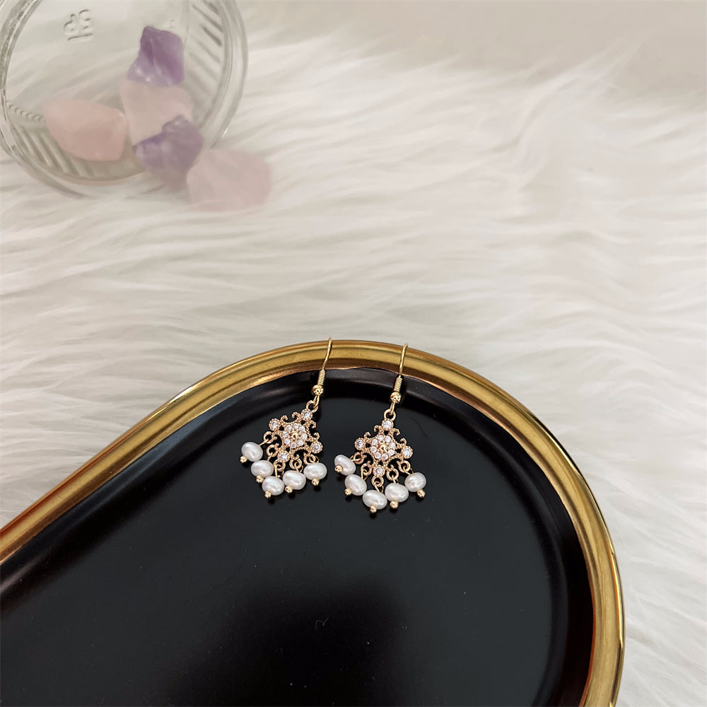 Freshwater Pearl Hook Earrings - Cachet - Akuna Pearls