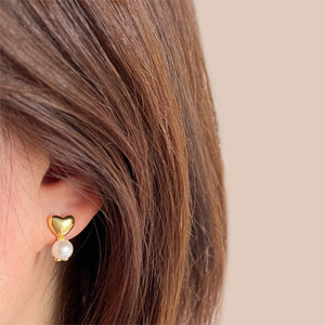 Freshwater Pearl Stud Earrings - Libi - Akuna Pearls