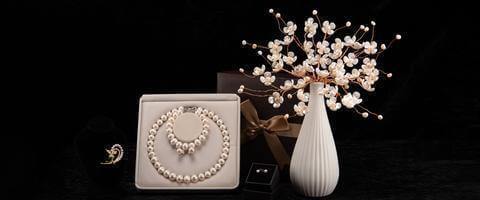 Own Pearl Jewellery And Don’t Know How To Style It? We Can Help You