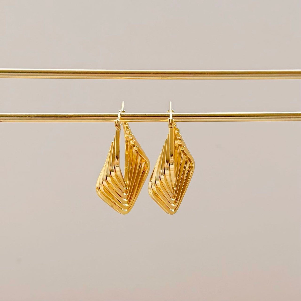 Minimal Waterproof Hoop Earrings - Chunky Lines Plain - Akuna Pearls