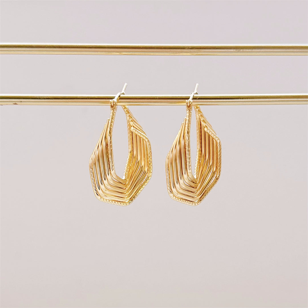 Minimal Titanium Waterproof Hoop Earrings - Chunky Lines - Akuna Pearls