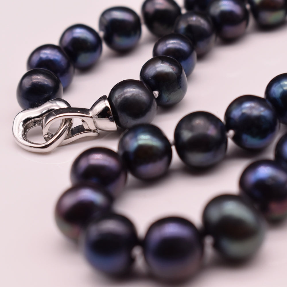 Classic Freshwater Pearl Necklace - Aida - Akuna Pearls