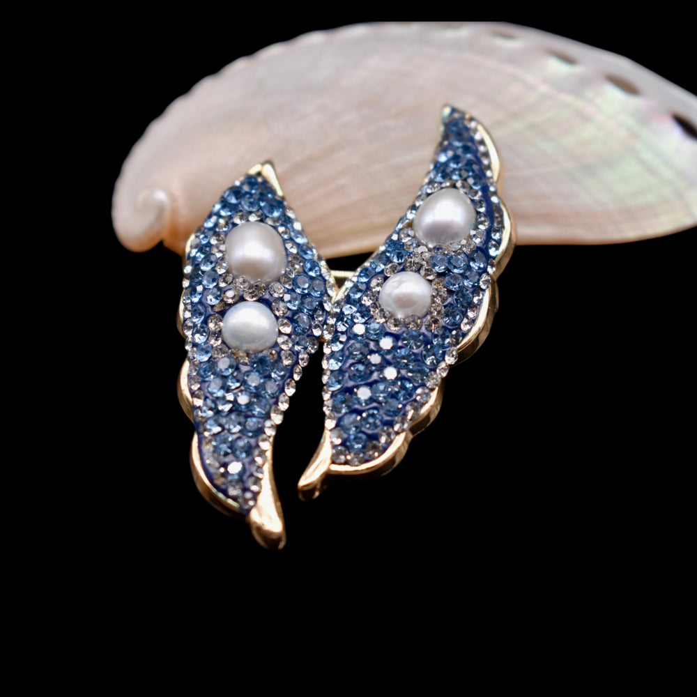 Collector's Freshwater Pearl Brooch - Blue Leaves