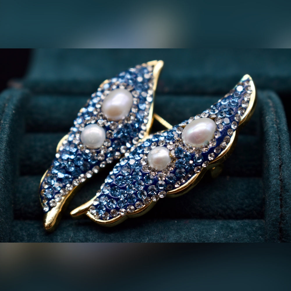 Collector's Freshwater Pearl Brooch - Blue Leaves