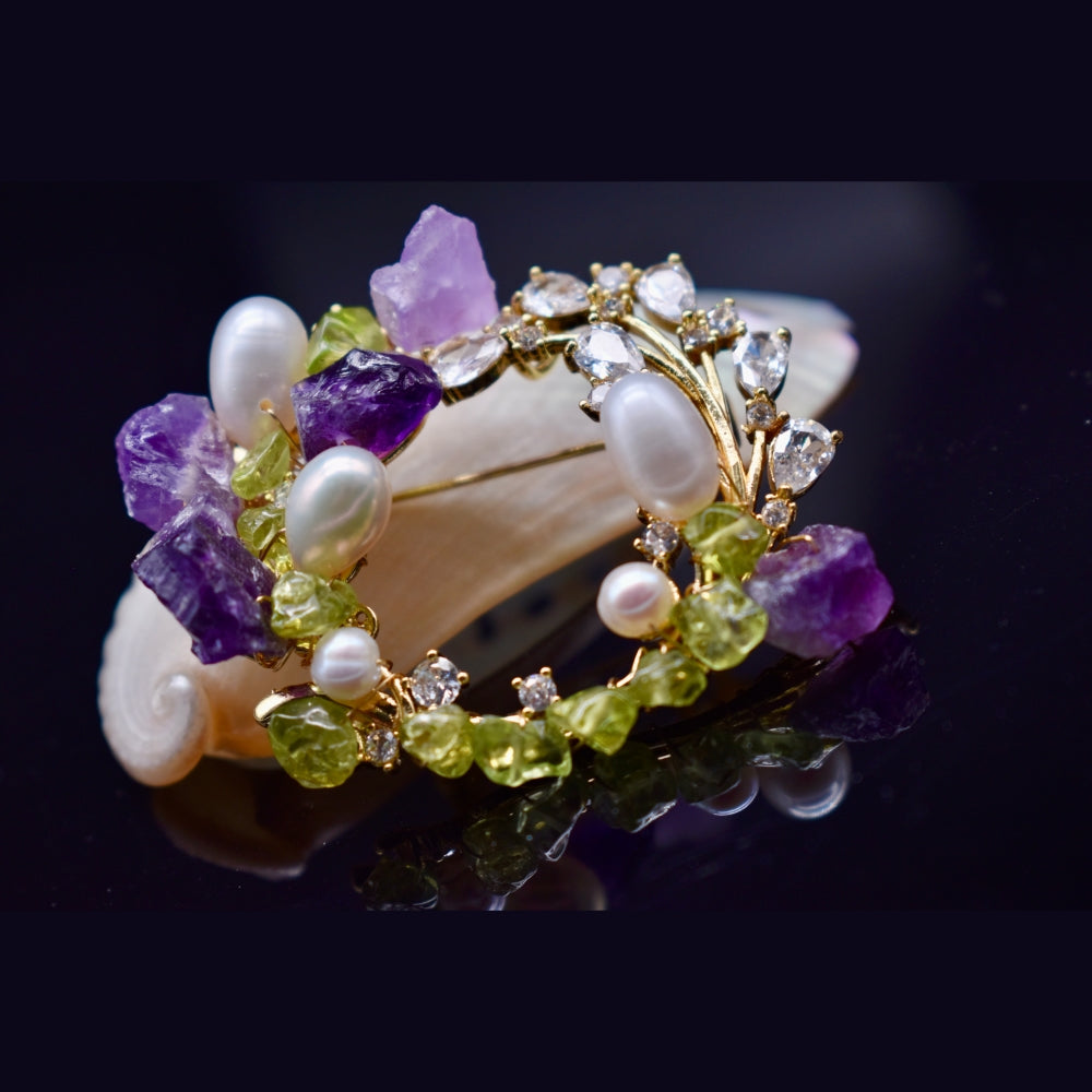 Collector's Freshwater Pearl Brooch - Quartz Wreath