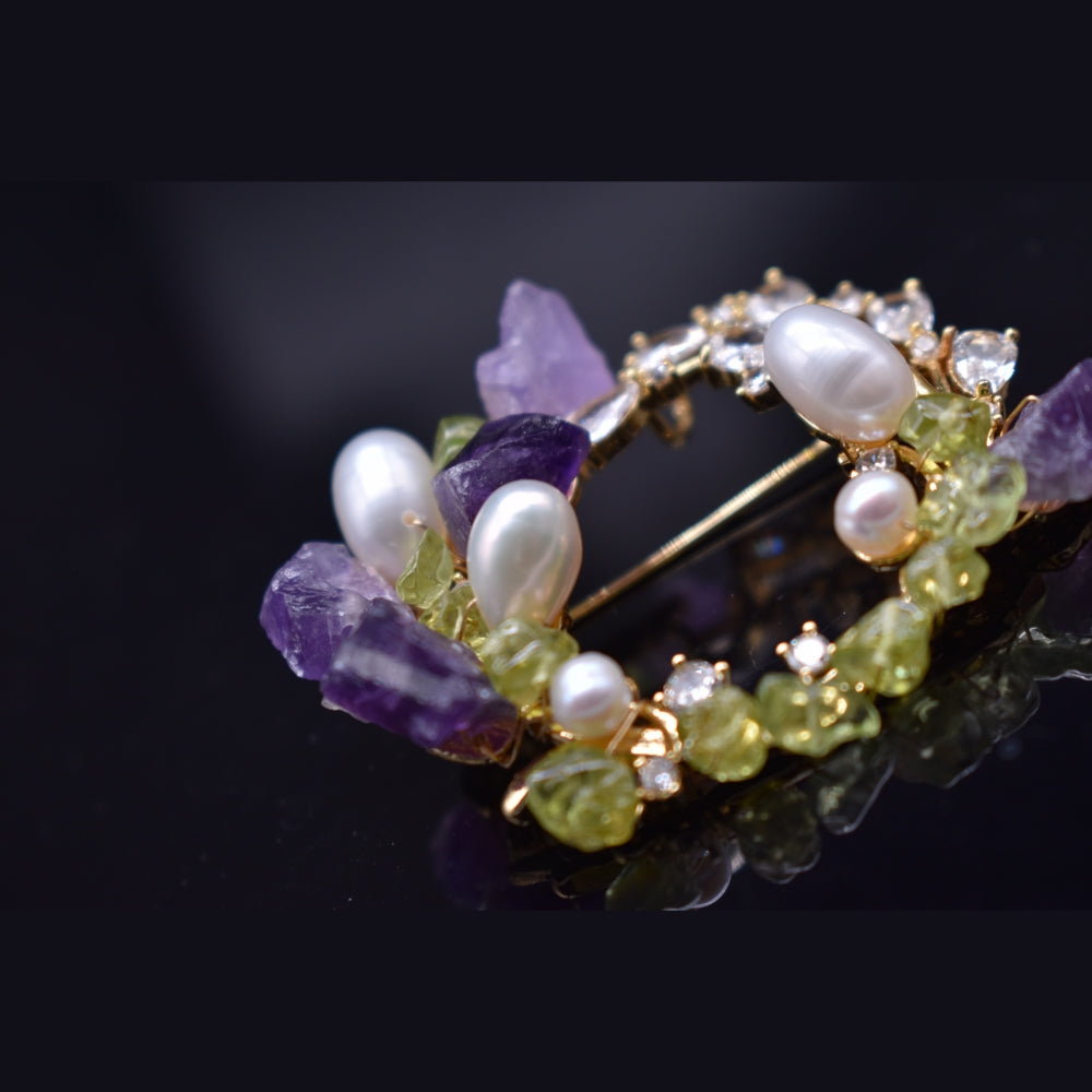 Collector's Freshwater Pearl Brooch - Quartz Wreath