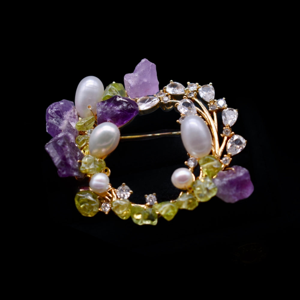 Collector's Freshwater Pearl Brooch - Quartz Wreath