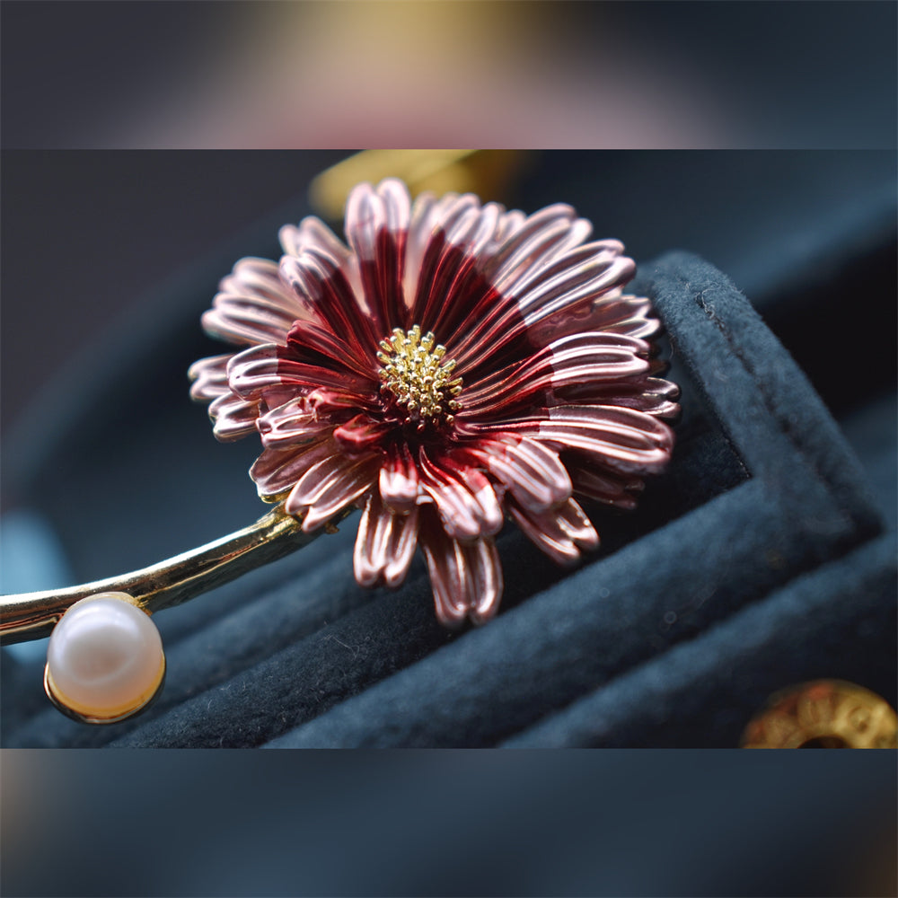 Freshwater Pearl Brooch - Gerbera - Akuna Pearls