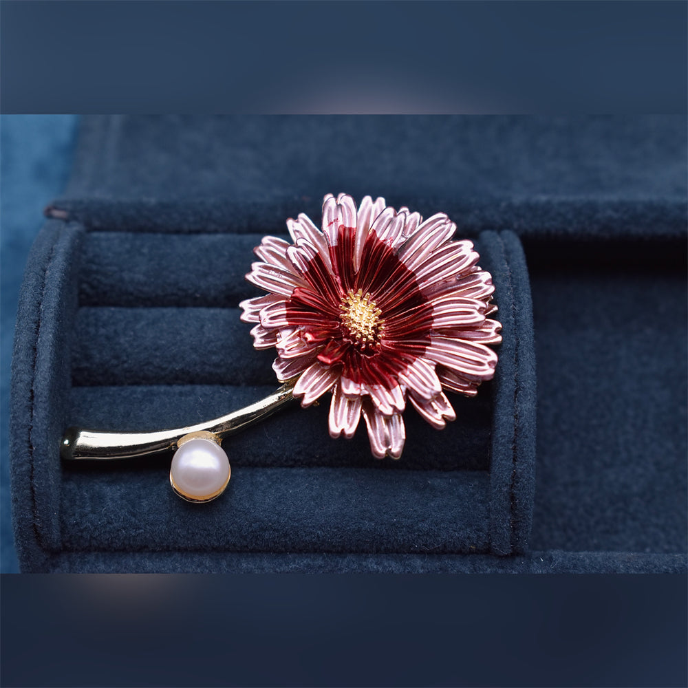 Freshwater Pearl Brooch - Gerbera - Akuna Pearls