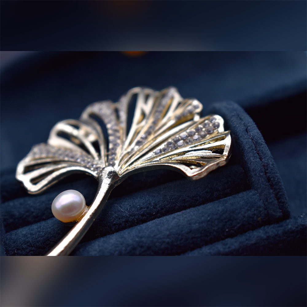 Freshwater Pearl Brooch - Ginkgo Leaf - Akuna Pearls