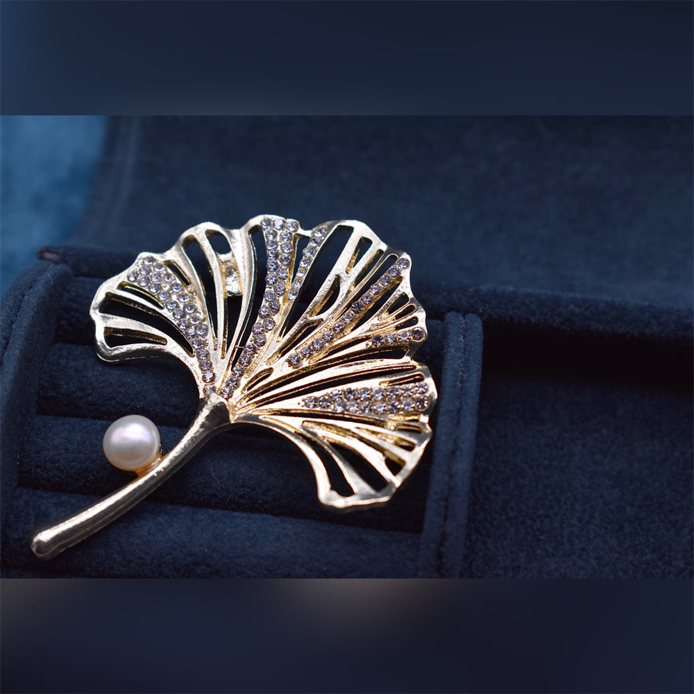 Freshwater Pearl Brooch - Ginkgo Leaf - Akuna Pearls