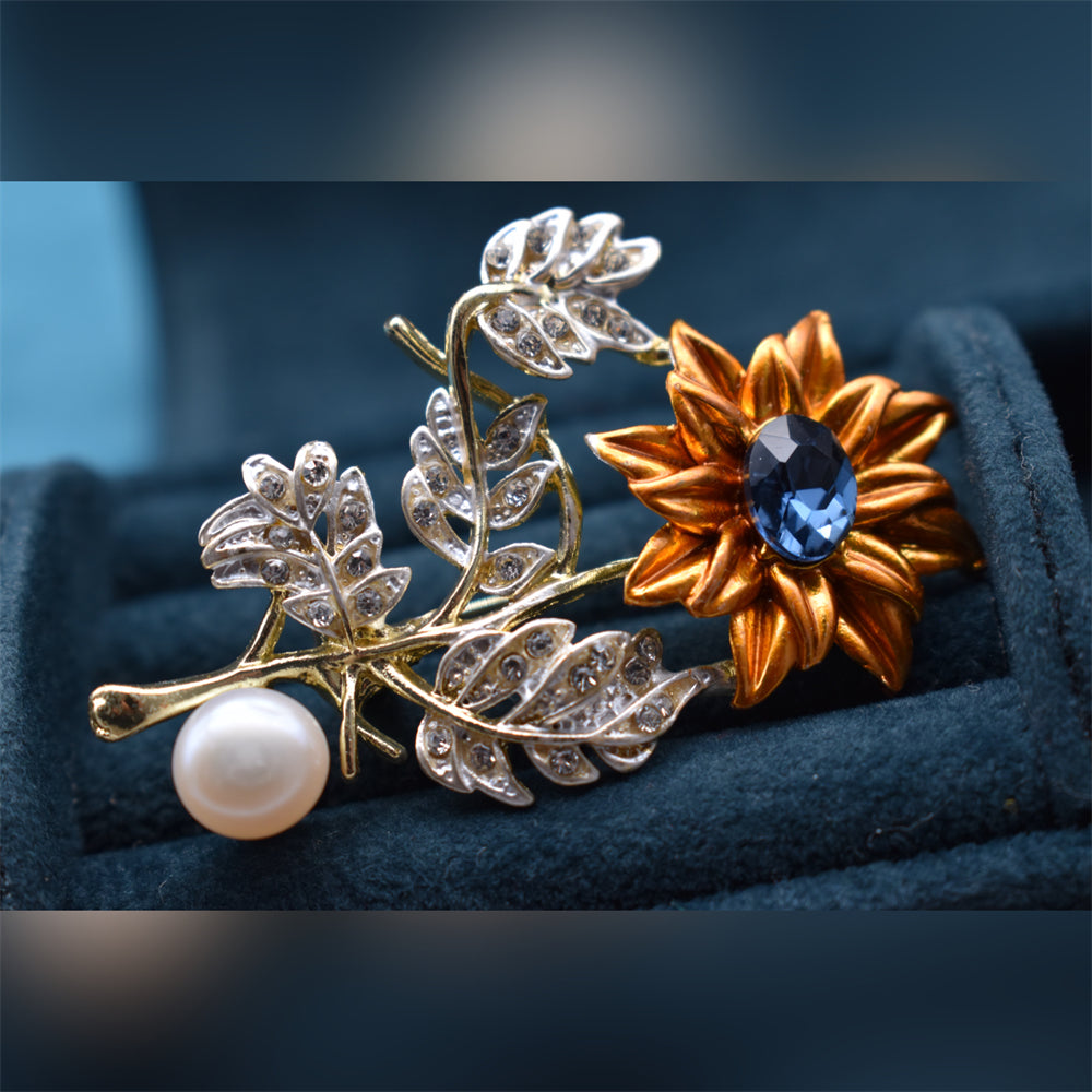 Freshwater Pearl Brooch - Sunflower - Akuna Pearls