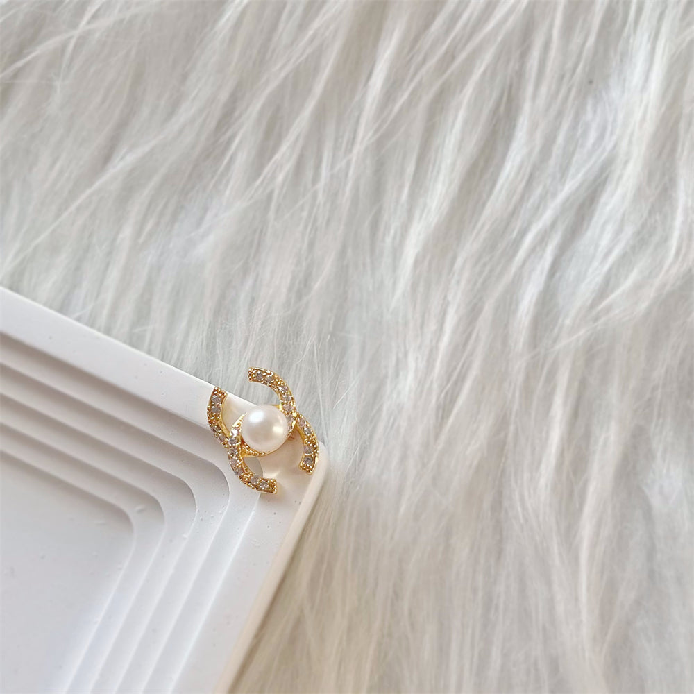 Freshwater Pearl Cubic Zirconia Stud Earrings - Coco - Akuna Pearls