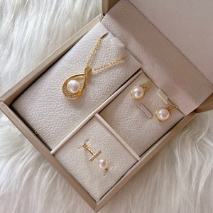 Freshwater Pearl Necklace, Earrings and Ring Gift Set - Idalia - Akuna Pearls