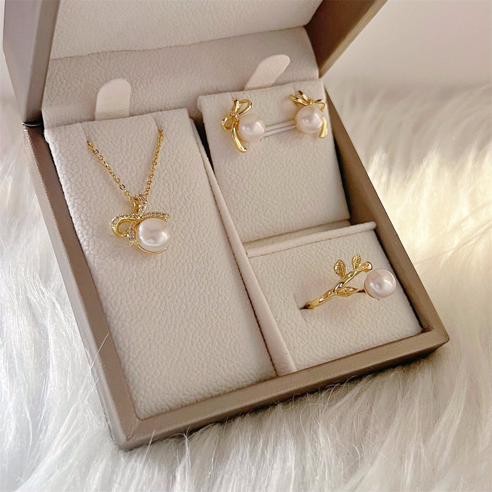 Freshwater Pearl Necklace, Earrings and Ring Gift Set - Debby - Akuna Pearls