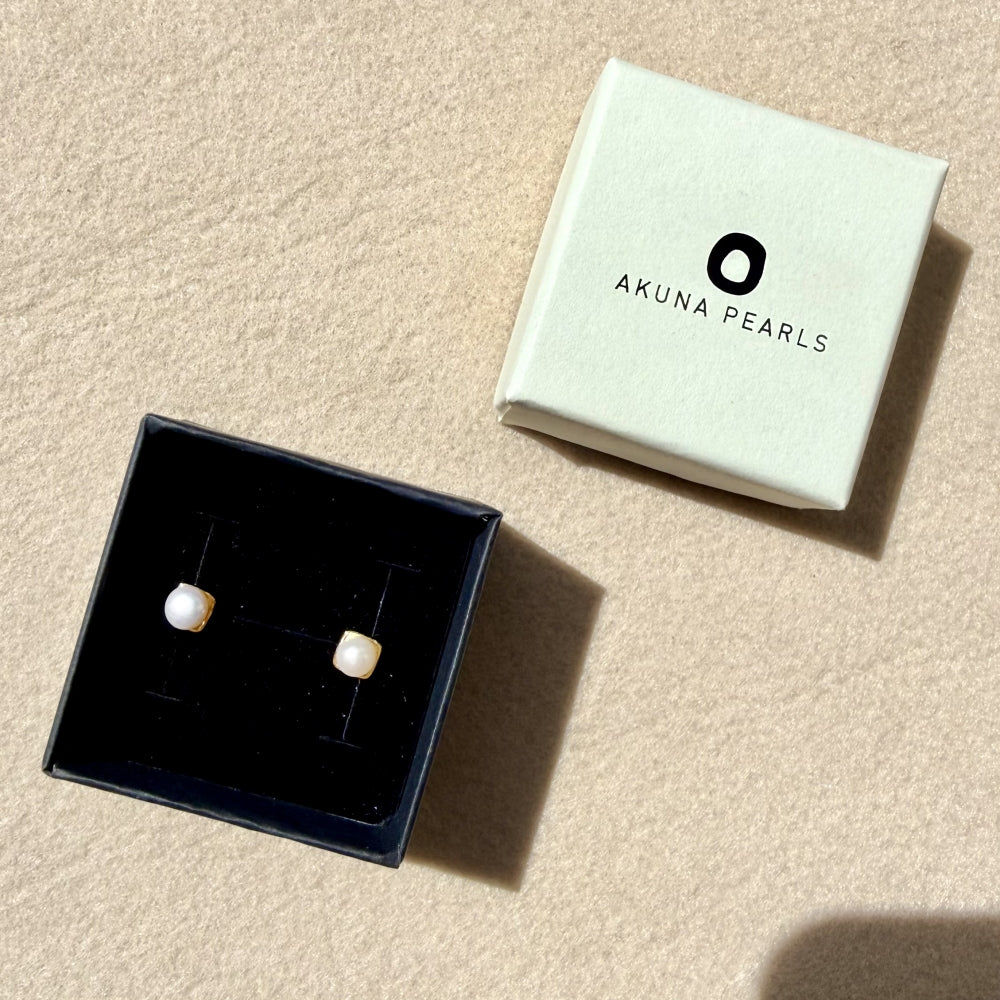 Freshwater Pearl Mini Halo Stud Earrings - Square
