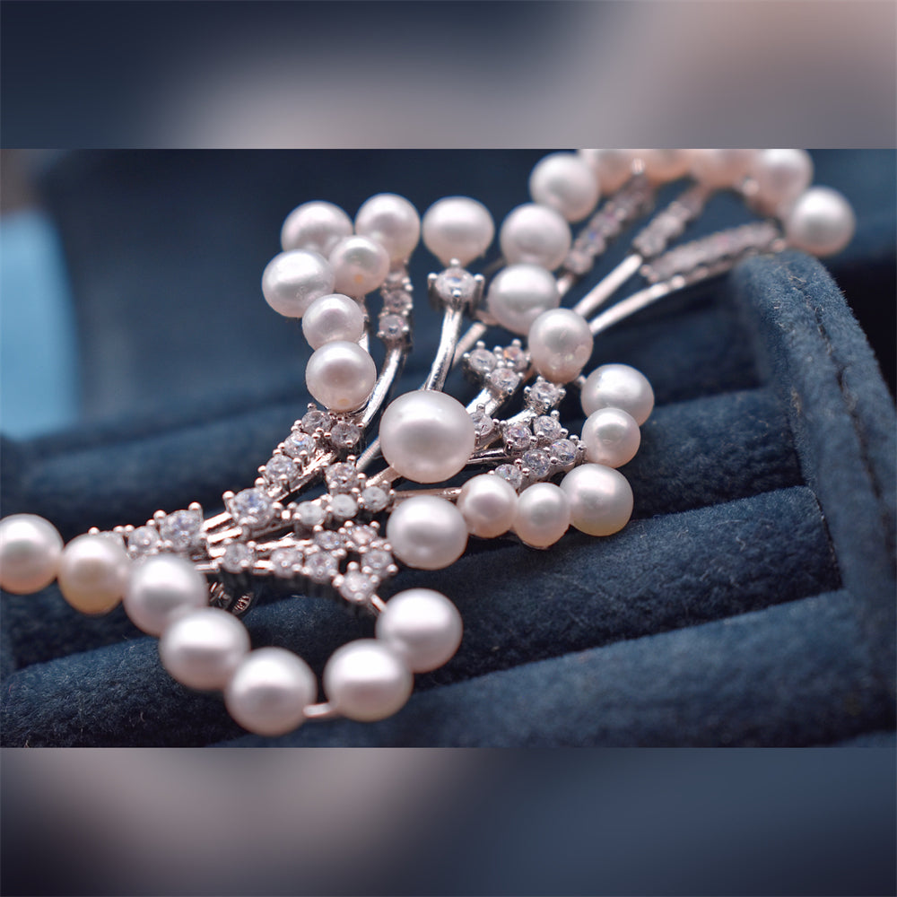 Luxury Freshwater Pearl Brooch - Bouquet Multi Pearls - Gold - Akuna Pearls