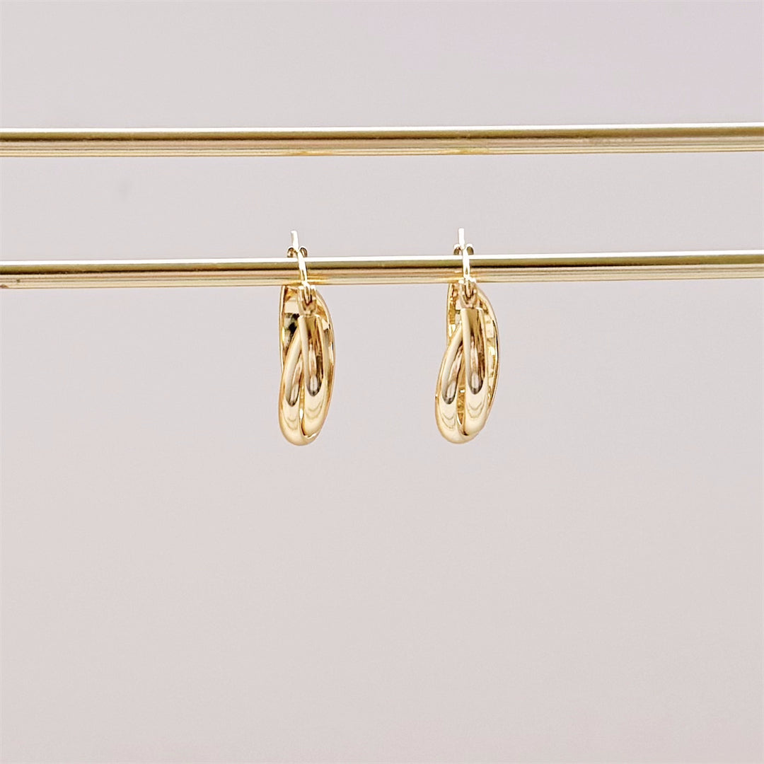 Minimal Titanium Waterproof Hoop Earrings - Small Twist Hoop - Akuna Pearls