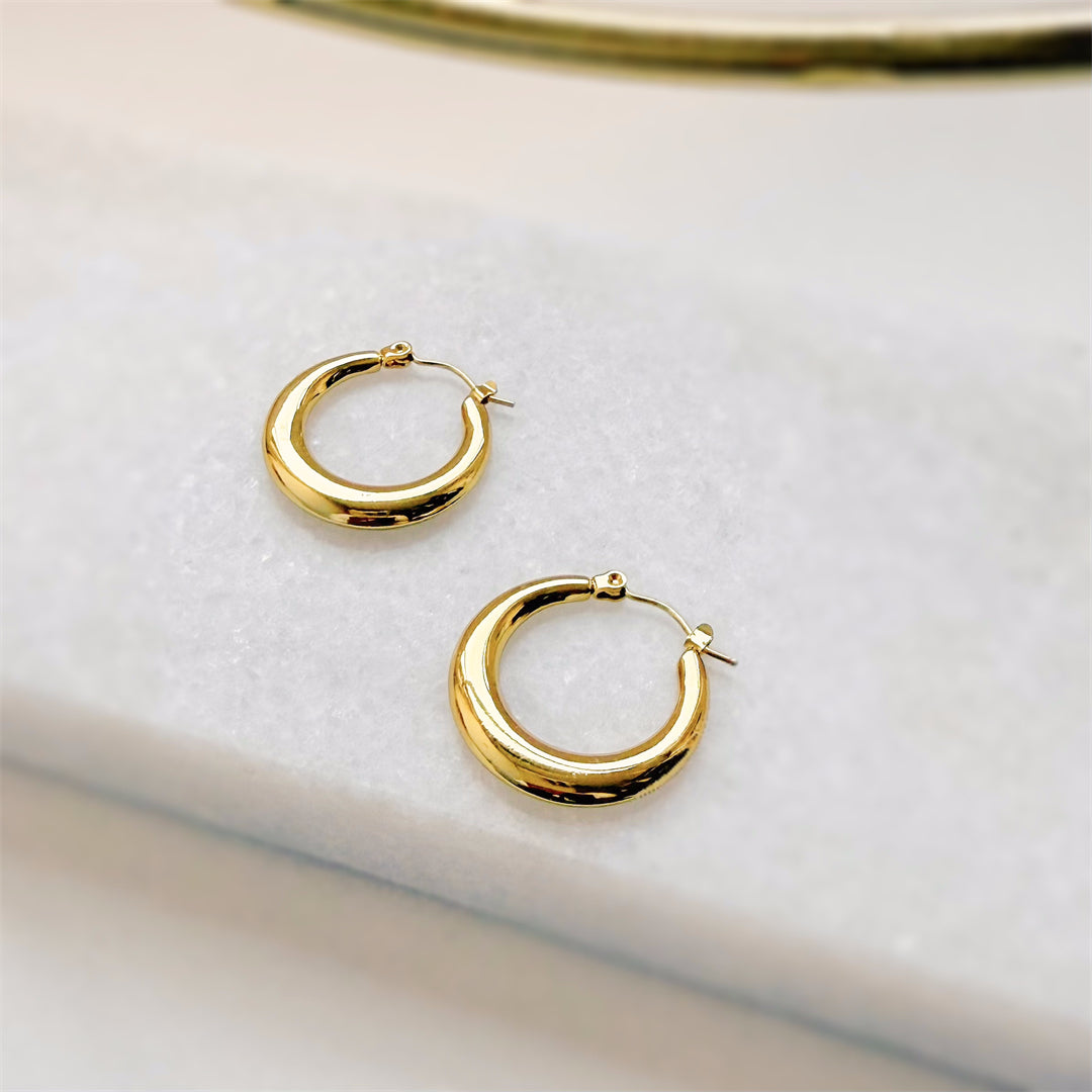 Minimal Titanium Waterproof Hoop Earrings - Small Plain Hoop - Akuna Pearls