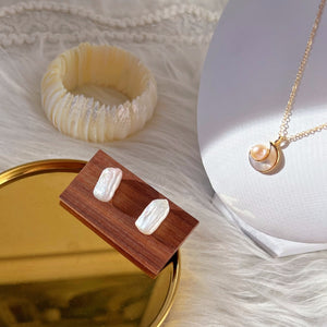 Rectangle-shaped Freshwater Pearl Stud Earrings - Zoe - Akuna Pearls