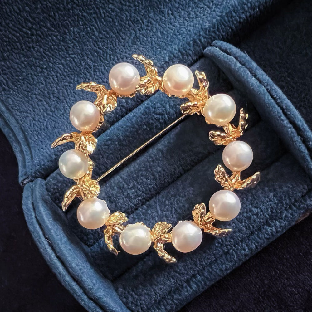 Freshwater Pearl Brooch Wreath Akuna Pearls