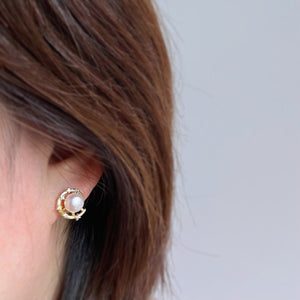 Freshwater Pearl Stud Earrings - Crescent - Akuna Pearls