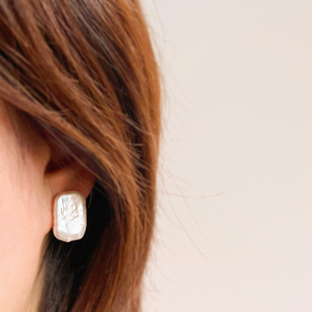 Square-shaped Freshwater Pearl Stud Earrings - Zoe - Akuna Pearls