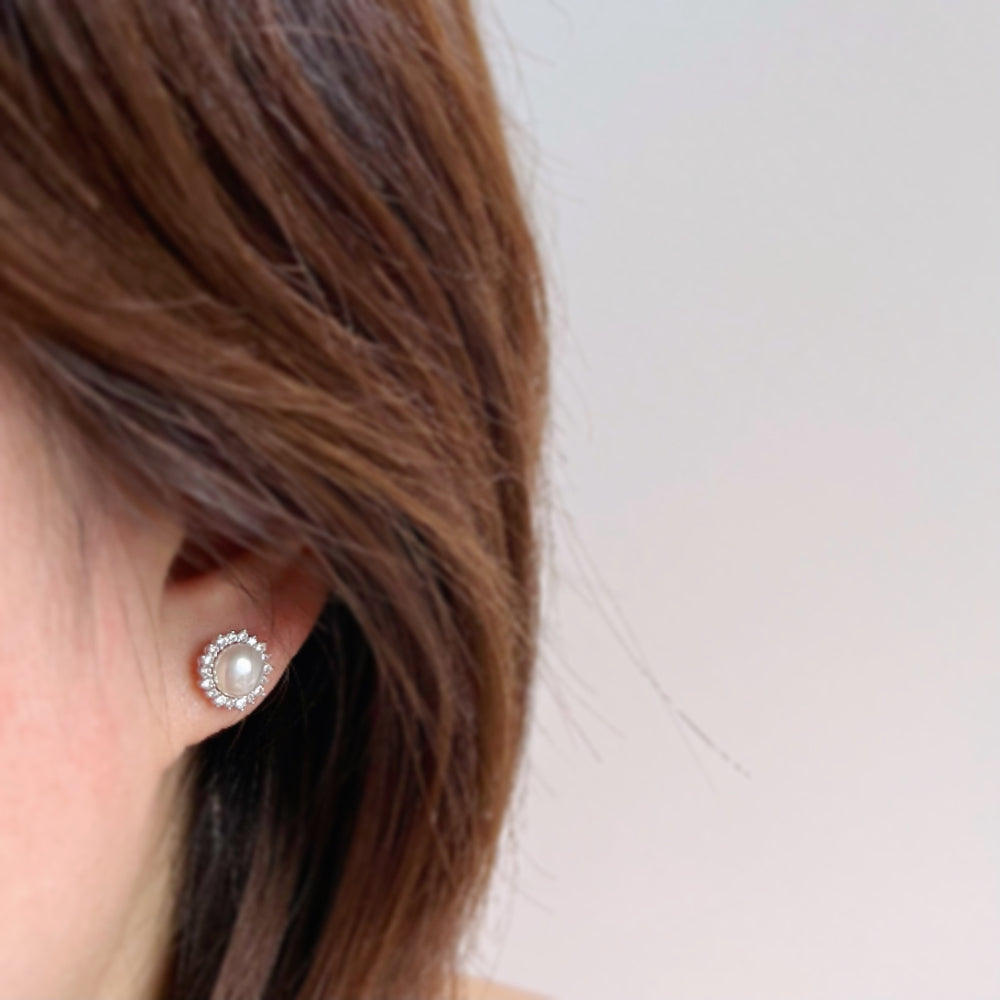 Freshwater Pearl Stud Earrings - Eliana - Akuna Pearls