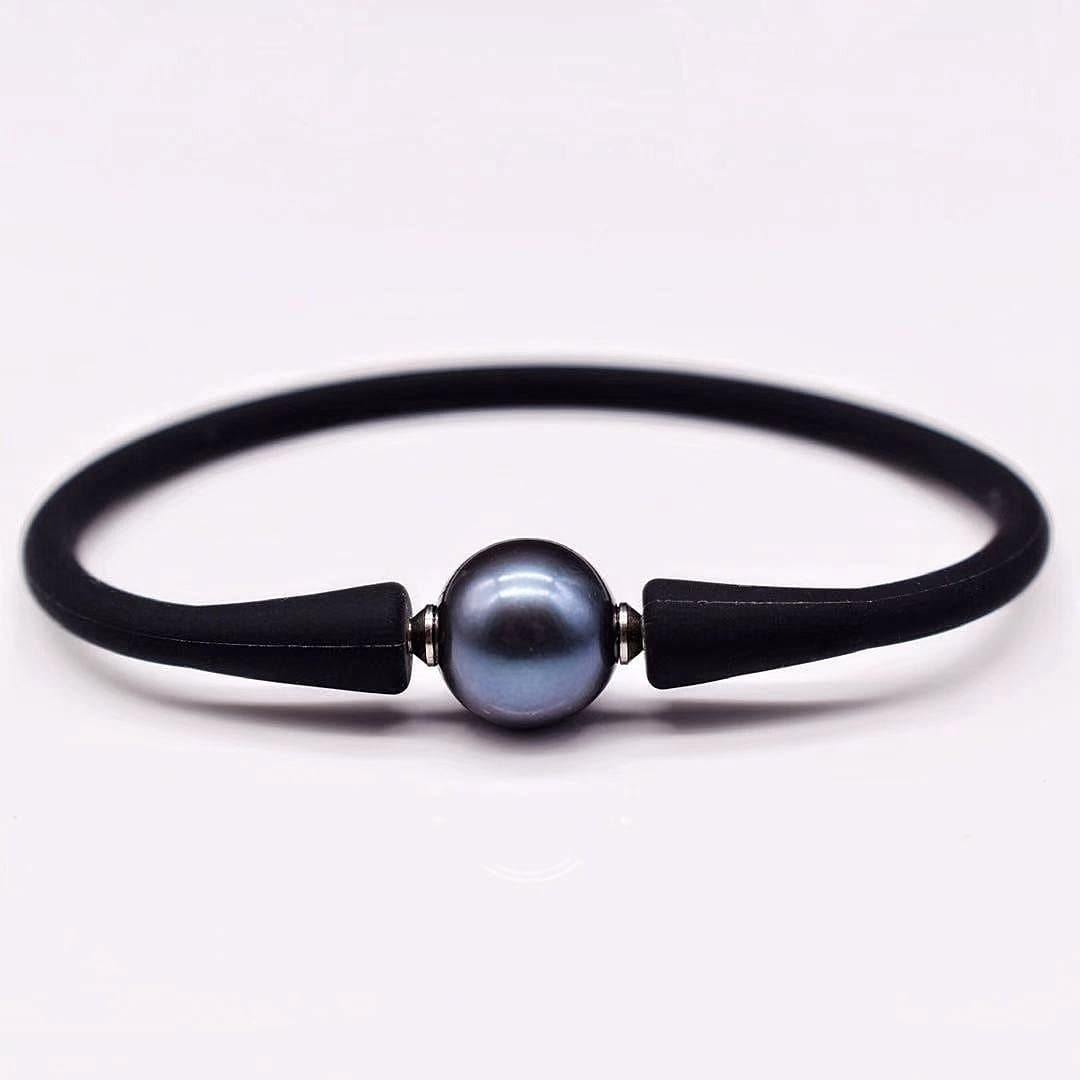 Freshwater Pearl Silicon Bracelet - Willa - Akuna Pearls