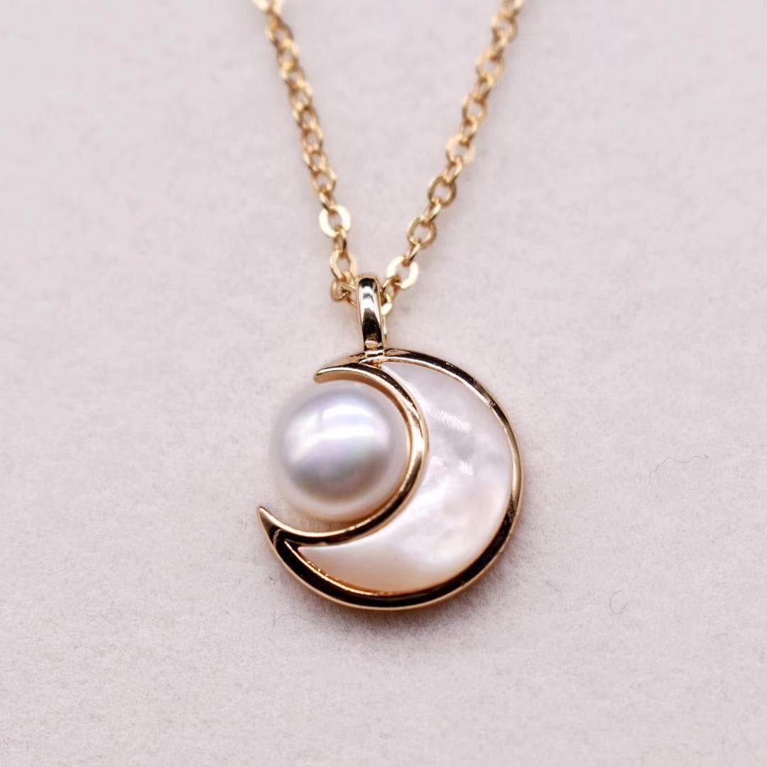 Freshwater Pearl Pendant Necklace - Luna - Akuna Pearls