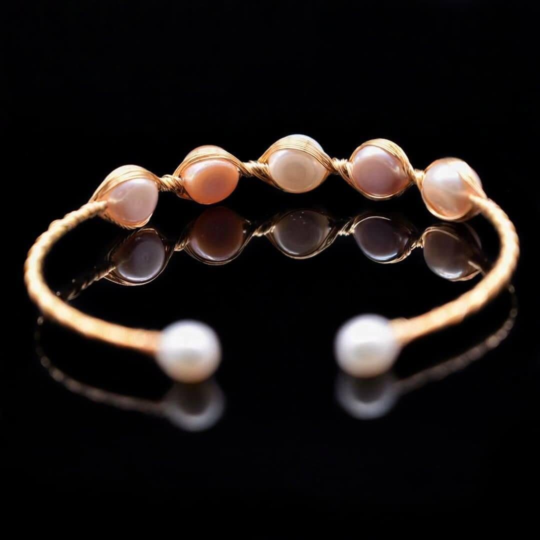 Freshwater Pearl Bangle - Fantasy - Akuna Pearls