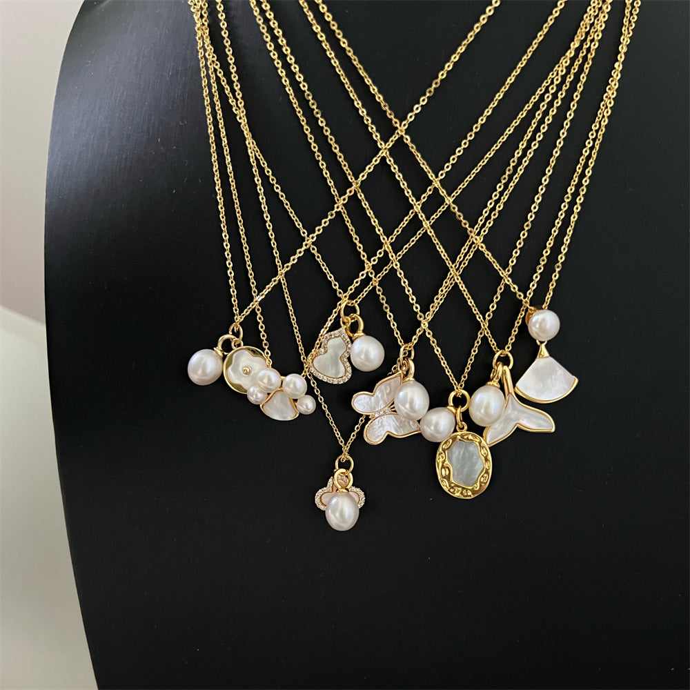 Clover necklace mother of pearl deals