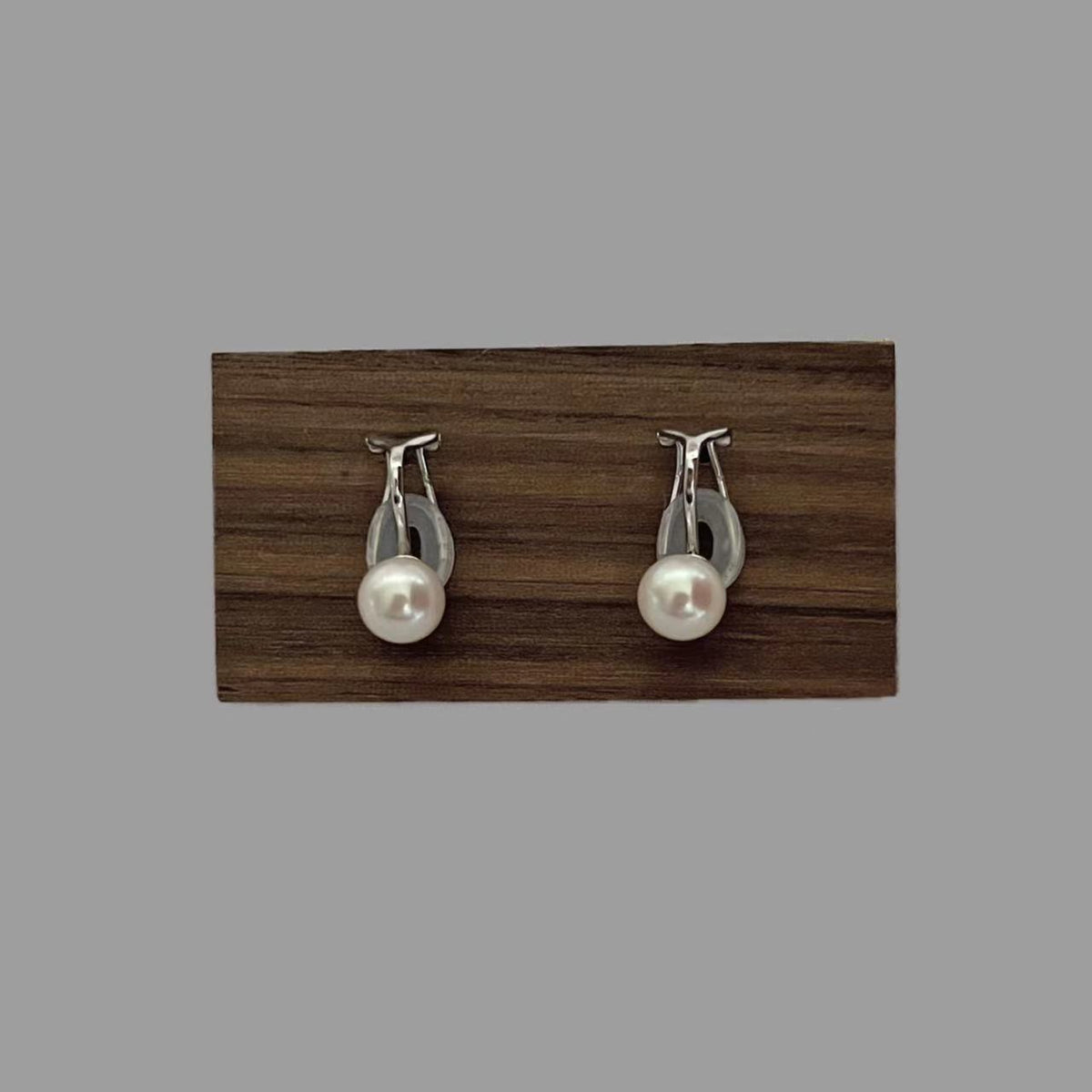 Freshwater Pearl Simple Clip-on Earrings - Akuna Pearls