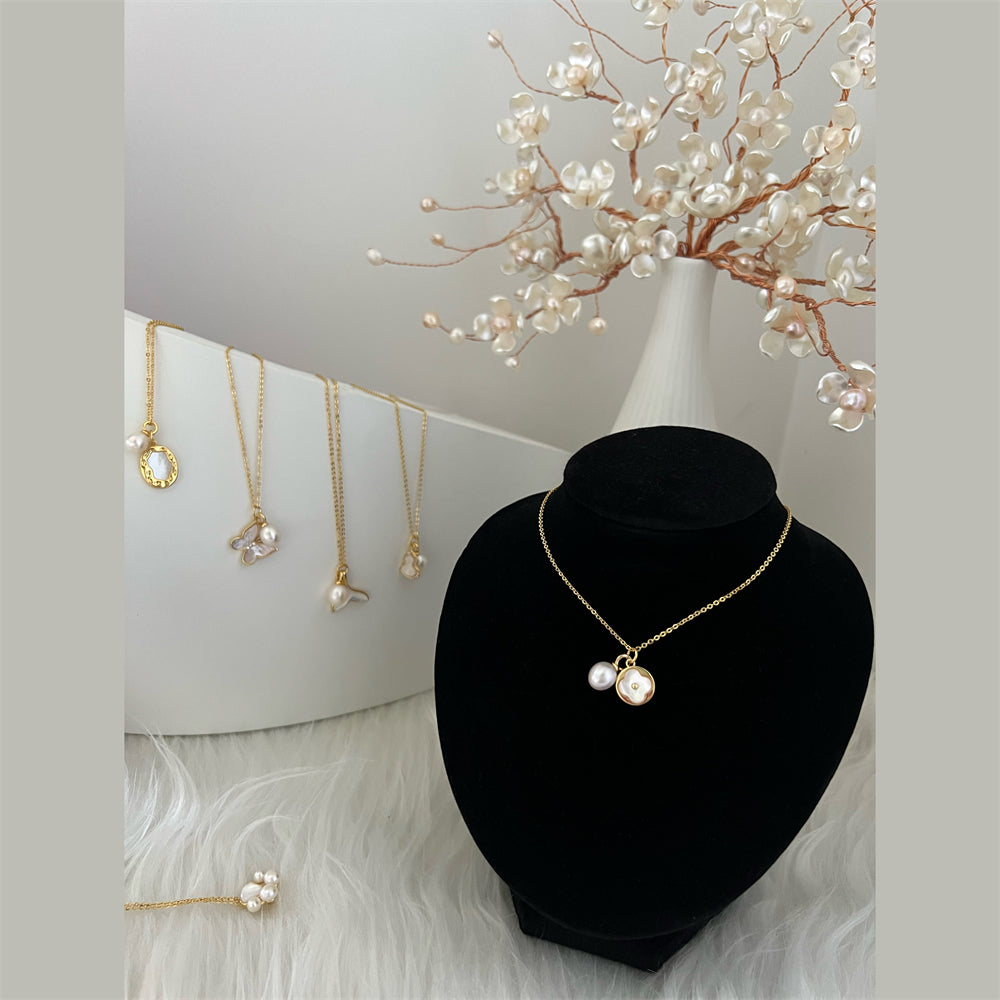 Freshwater Pearl Mother of Pearl Pendant Necklace Clover Round