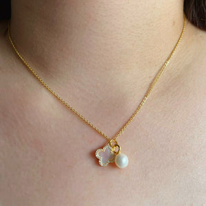 Freshwater Pearl & Mother of Pearl Pendant Necklace - Clover - Akuna Pearls