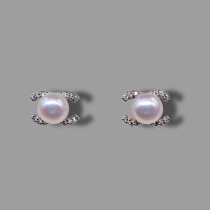 Freshwater Pearl Stud Earrings - Coco - Akuna Pearls