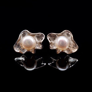 Freshwater Pearl Stud Earrings - Dew - Akuna Pearls