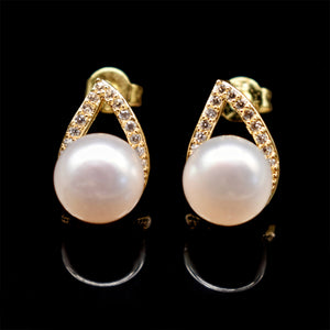 Freshwater Pearl Stud Earrings - Pisces - Akuna Pearls